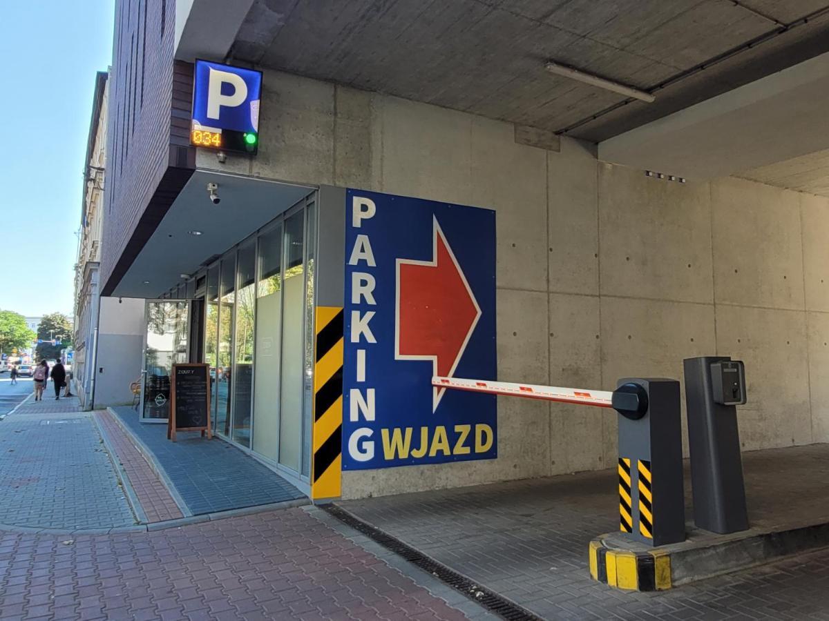 Apartament Gliwice Centrum Dunikowskiego Z Garazem Kültér fotó
