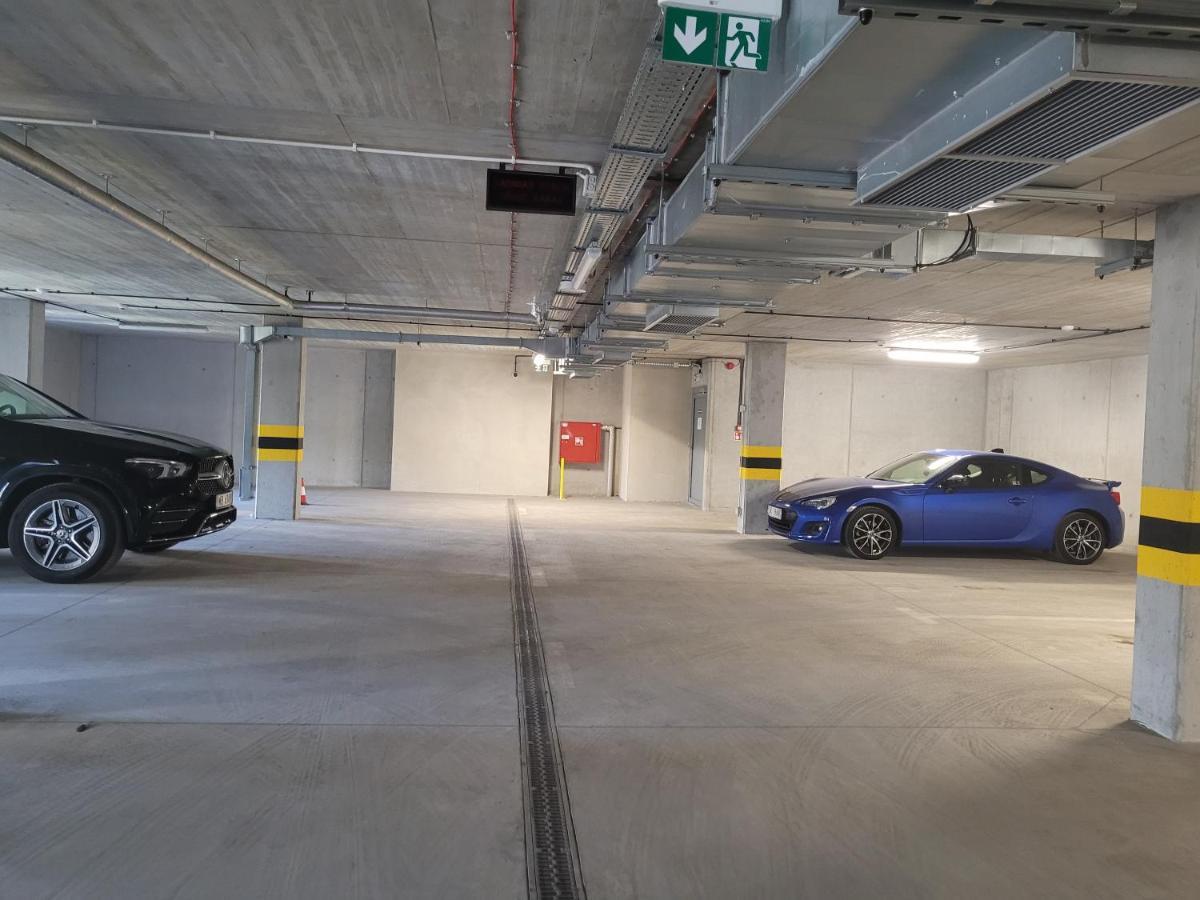 Apartament Gliwice Centrum Dunikowskiego Z Garazem Kültér fotó